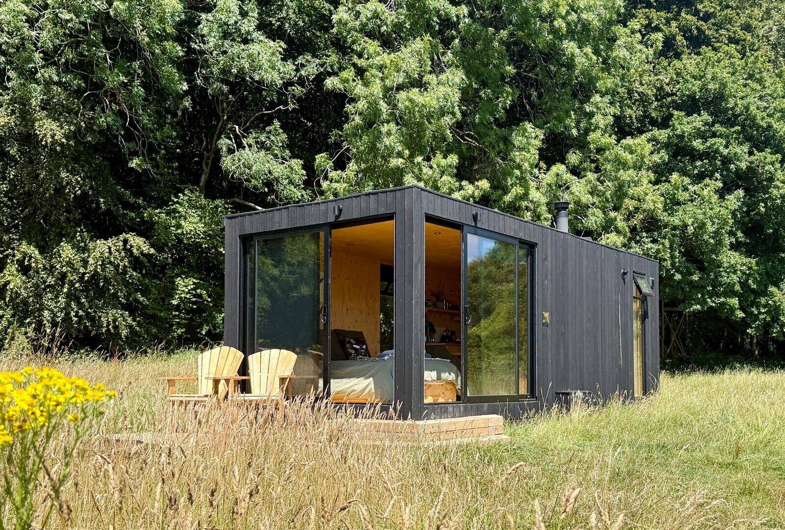 Roeka off-grid cabin near Goodwood, West Sussex